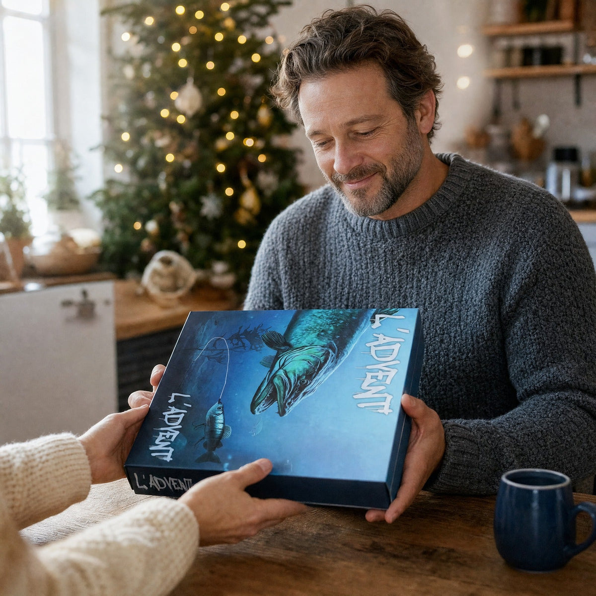 AI-illustration: adventskalendern räcks över vid köksbordet på julafton